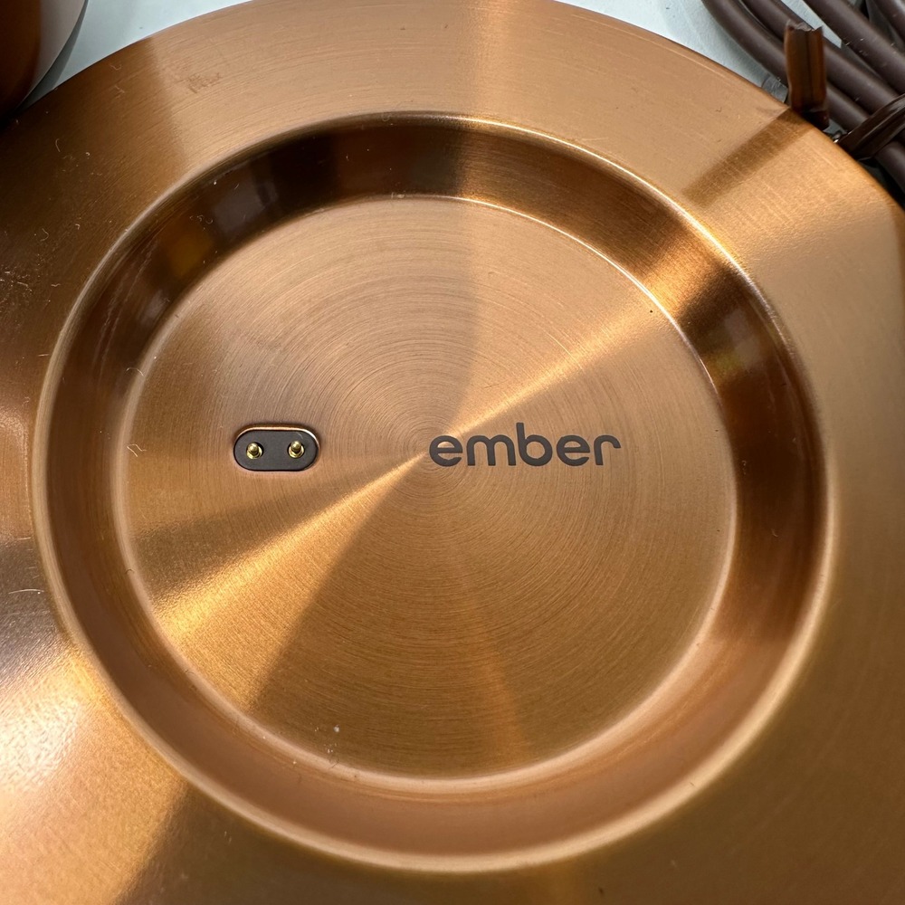 Ember Mug 2 Smart Temperature Control Coffee Mug 10oz Metallic Copper Edition - Picture 4 of 5